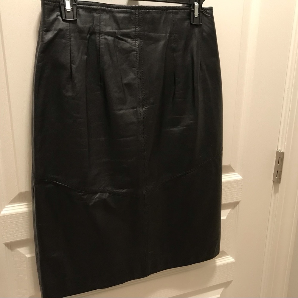 Chia Black Leather Pencil Skirt